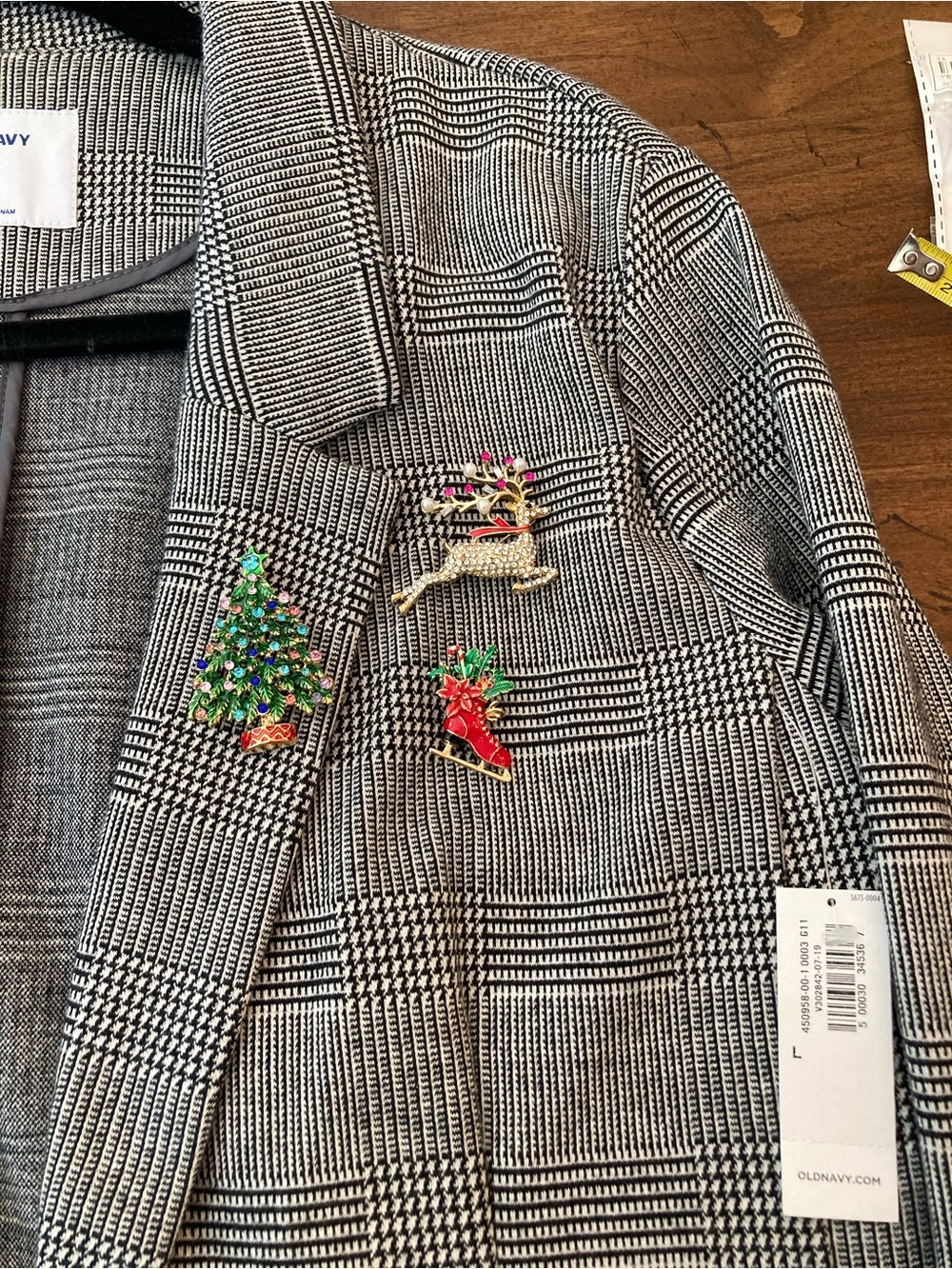 Holiday Brooch Set. XMAS TREE, reindeer, & ICE-SKATES